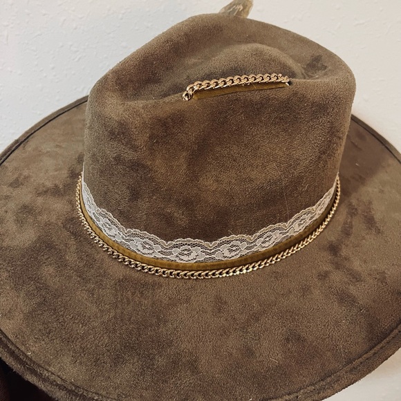 Custom made hat! - Picture 3 of 3